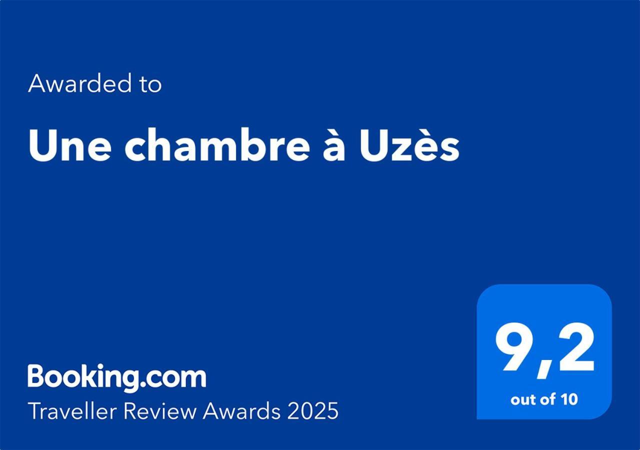 Une chambre à Uzès Extérieur photo